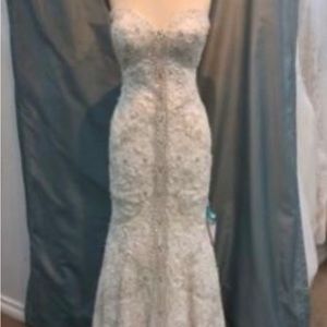 NEW - size 10 - wedding dress - ivory